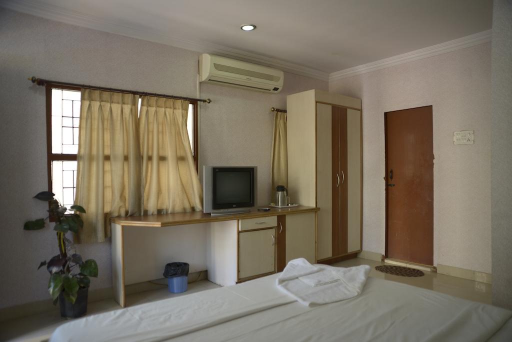 Hotel Sri Sai Krupa Hajdarábád Pokoj fotografie
